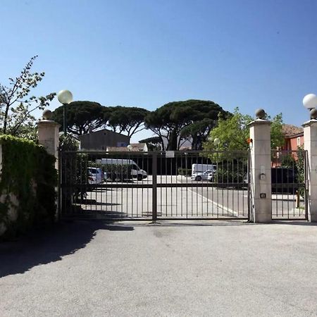 Les Jardines D'Artemis Apartment Saint-Tropez Exterior foto